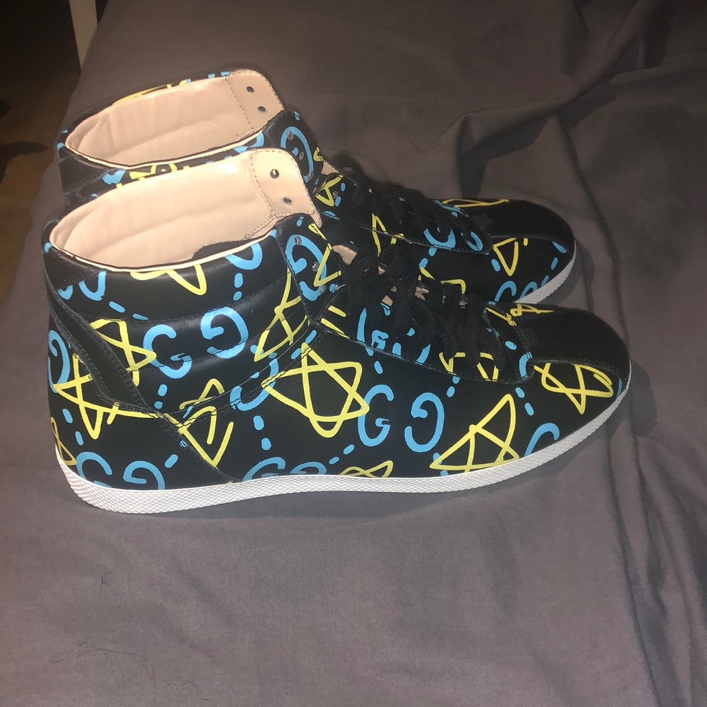 Size 8 Gucci Sneakers